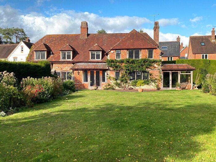 4 Bedroom Detached House To Rent In Selborne, Alton, Hampshire, GU34