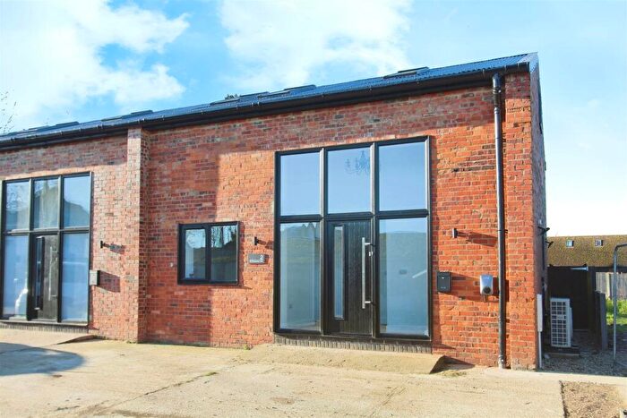 3 Bedroom Semi-Detached House To Rent In Erriot Wood, Lynsted, Sittingbourne, ME9