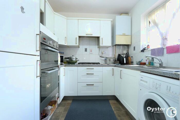 2 Bedroom Maisonette To Rent In Lambourne Road, Barking, IG11