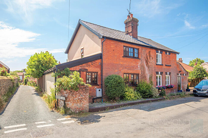 2 Bedroom Semi Detached House For Sale In Chapel Street, New Buckenham, NR16