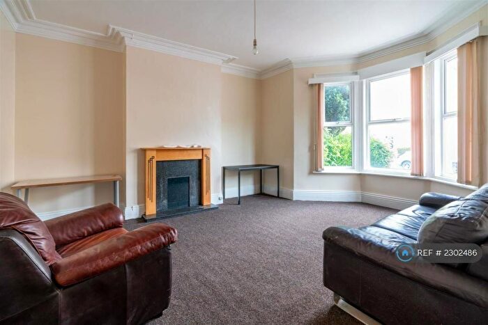 6 Bedroom Terraced House To Rent In Brighton Grove, Newcastle Upon Tyne, NE4