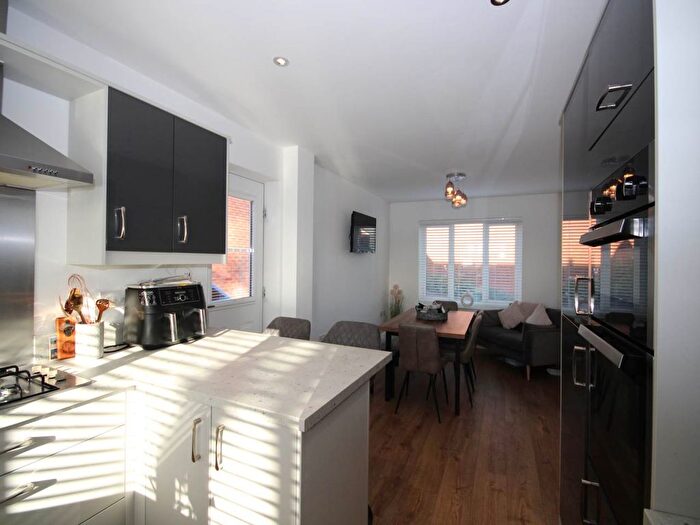 4 Bedroom Detached House For Sale In Rhodfa Sirhywi, Gellihaf, Blackwood, NP12