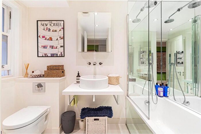 2 Bedroom Apartment To Rent In Redcliffe Gardens, Chelsea, SW10