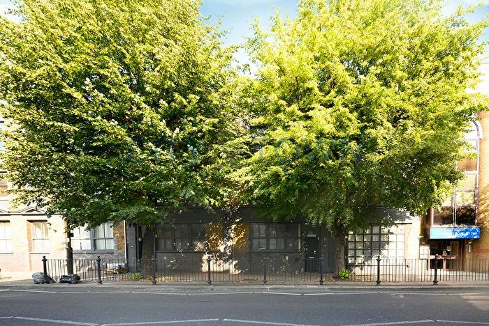 1 Bedroom Flat To Rent In Hornsey Road, London, N7