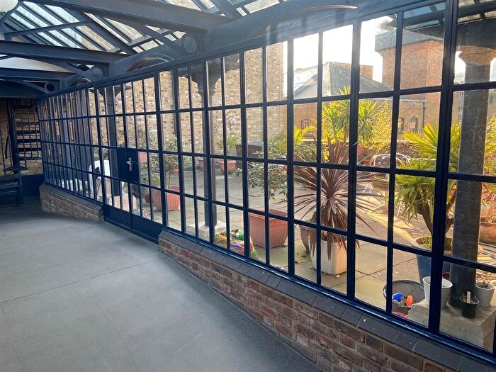 Studio To Rent In Java Wharf, Shad Thames, SE1 - Photo 3