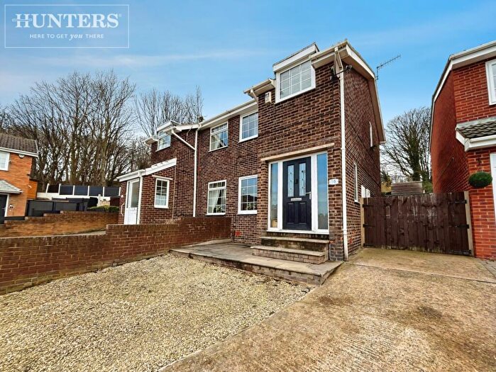 3 Bedroom Semi Detached House For Sale In Brow Close, Worsbrough, Barnsley, S70