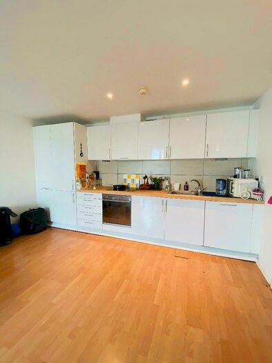 1 Bedroom Flat To Rent In Aurora Building, Blackwall Way, South Quay, Canary Wharf, London, E14