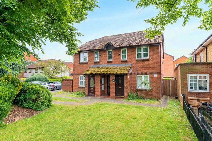 1 Bedroom Flat To Rent In Knowles Close, West Drayton, UB7