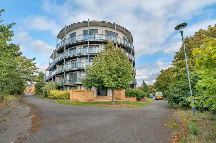 2 Bedroom Flat To Rent In Fieldfare Lane Greenhithe, DA9