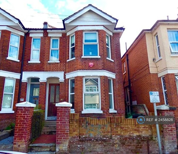 4 Bedroom Semi-Detached House To Rent In Burlington Road, Southampton, SO15