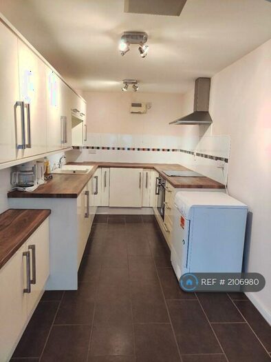 2 Bedroom Flat To Rent In St. Andrew Street, Liverpool, L3