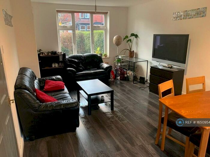 4 Bedroom Terraced House To Rent In Ash Road, Leeds, LS6