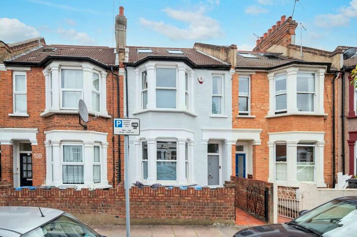 4 Bedroom Property To Rent In Burns Road, Willesden, London, NW10