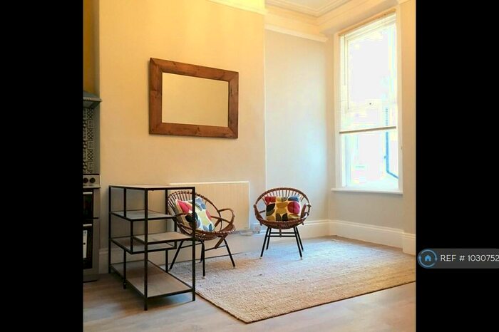 1 Bedroom Flat To Rent In Severn Road, Weston-Super-Mare, BS23