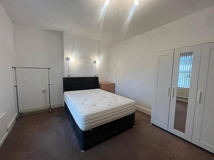 5 Bedroom Terraced House To Rent In Llandough Street, Cathays, Cardiff, CF24