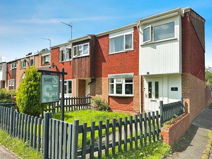 3 Bedroom End Of Terrace House For Sale In Hedgerow Walk, Pendeford, Wolverhampton, WV8