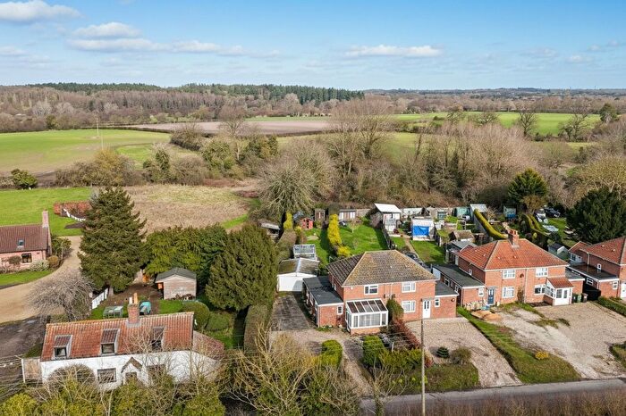 3 Bedroom Semi-Detached House For Sale In Church Lane, Barford, Norwich, NR9