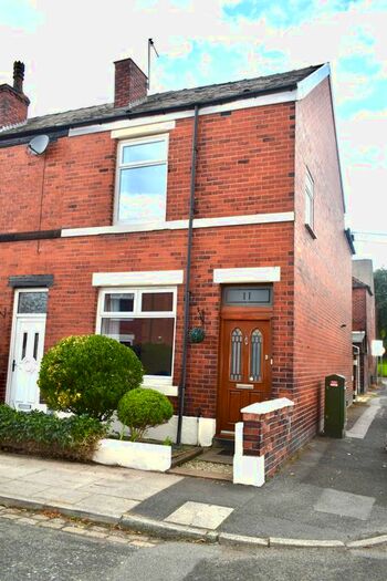 2 Bedroom End Of Terrace House To Rent In East Street, Manchester, M26