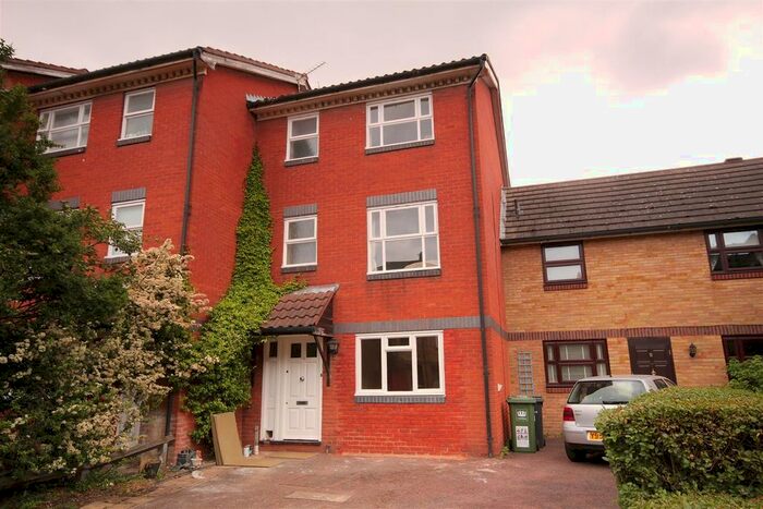 4 Bedroom Town House To Rent In Greenland Mews, Surrey Quays, SE8