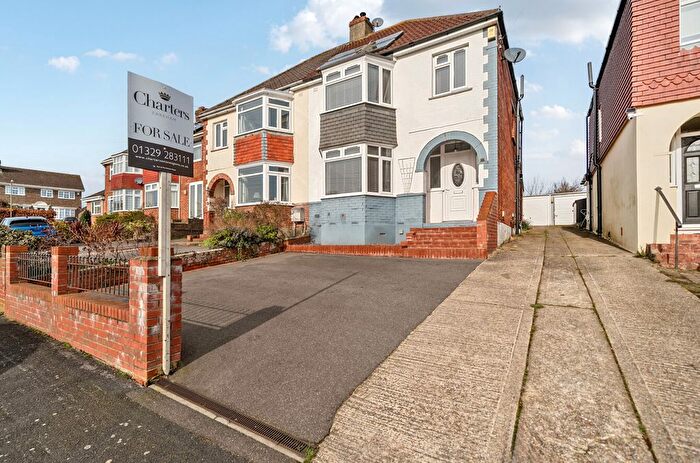 3 Bedroom Semi Detached House For Sale In Uplands Crescent, Fareham, Hampshire, PO16
