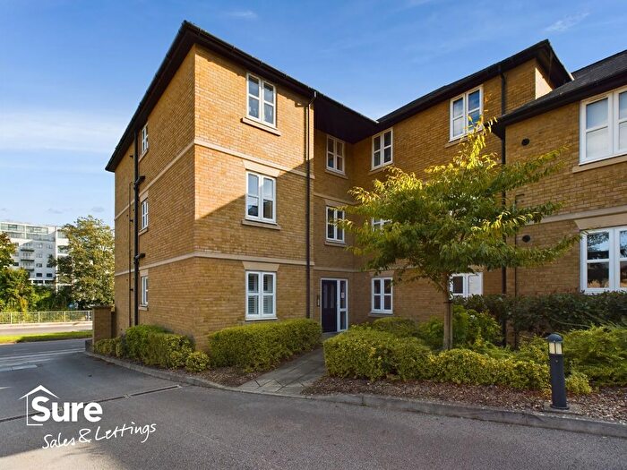 1 Bedroom Flat To Rent In Alexandra Court, Alexandra Road, Hemel Hempstead, Hertfordshire, HP2