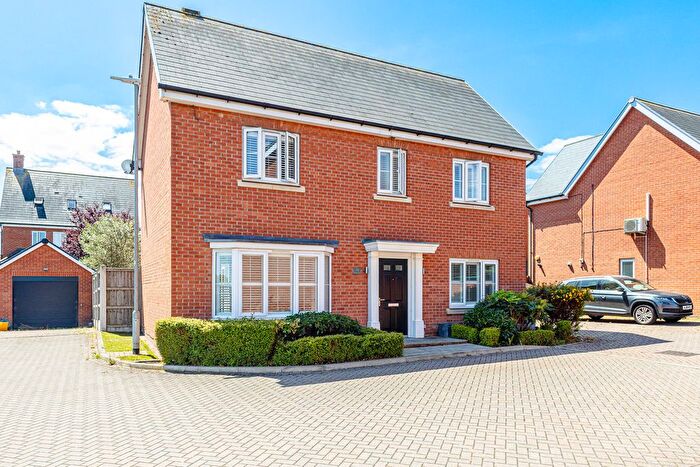 4 Bedroom Detached House For Sale In Reeds Close, Basildon, SS15