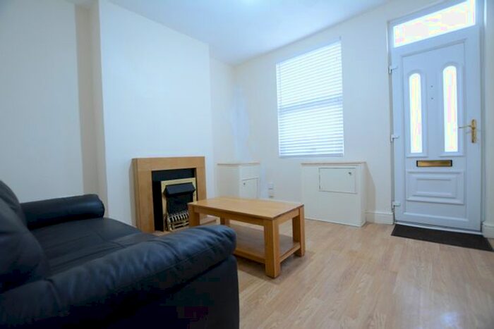 2 Bedroom Terraced House To Rent In Nottingham Road, Basford, NG6