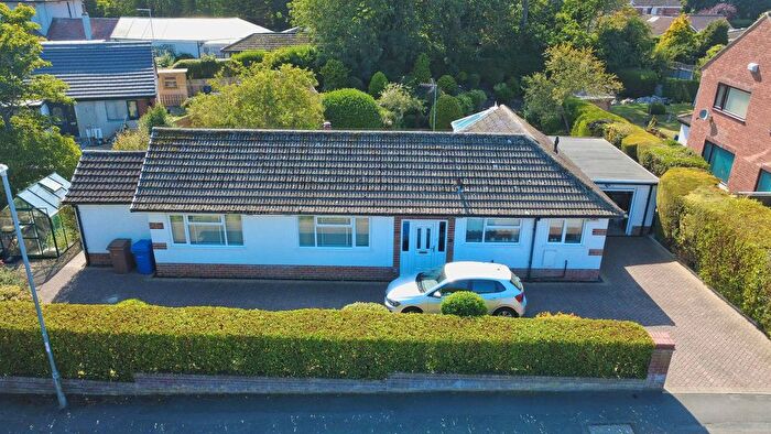 3 Bedroom Detached Bungalow For Sale In Ashcourt Drive, Hornsea, HU18