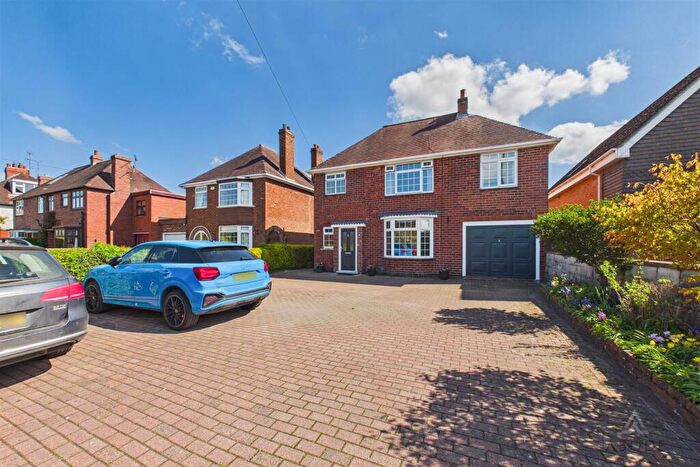 4 Bedroom Detached House For Sale In Derby Road, Ashbourne, Derbyshire, DE6