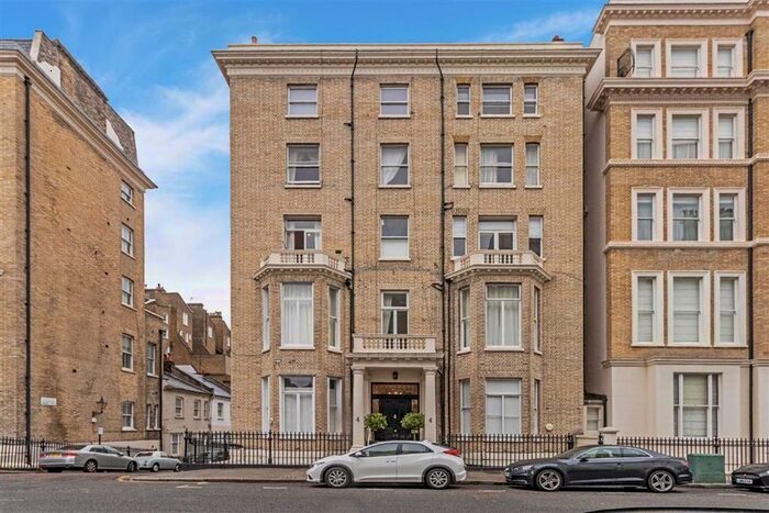 2 Bedroom Flat To Rent In Queen's Gate Place, London, SW7