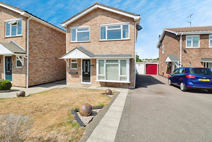 3 Bedroom Detached House To Rent In Rowan Walk, Leigh-on-sea, SS9