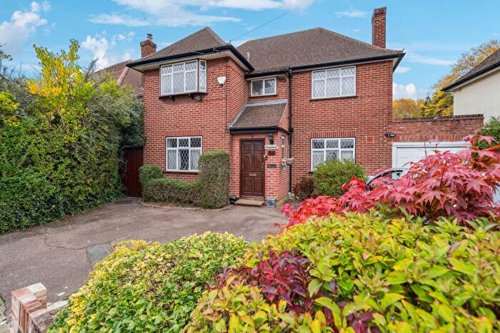 5 Bedroom Detached House For Sale In Cuckoo Hill Drive, Pinner, HA5