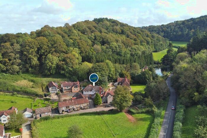 6 Bedroom Property For Sale In Rickford, Bristol, BS40
