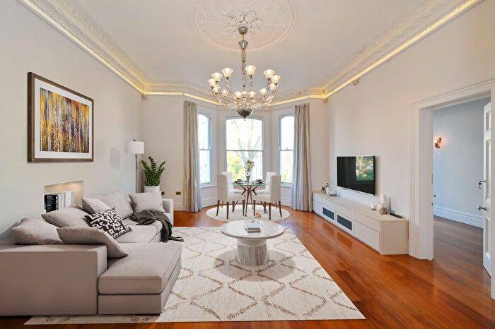 2 Bedroom Flat To Rent In Lexham Gardens, W8