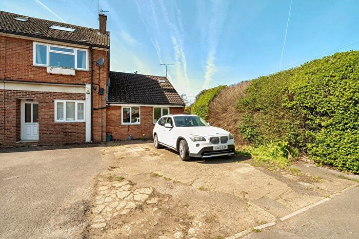 2 Bedroom Detached House For Sale In Bradstocks Way, Sutton Courtenay, Abingdon, Oxfordshire, OX14