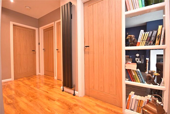 2 Bedroom Bungalow For Sale In Red Hall Drive, Leeds, West Yorkshire, LS14