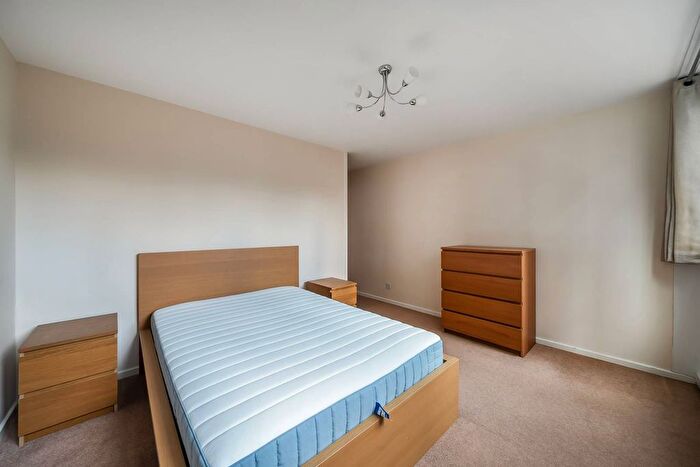 2 Bedroom Flat To Rent In Clipstone Street, Fitzrovia, London, W1W