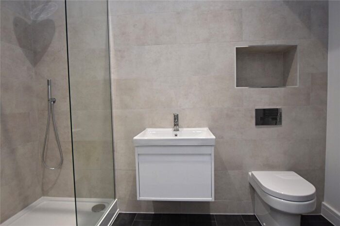 1 Bedroom Flat For Sale In Broadway, Didcot, Oxfordshire, OX11