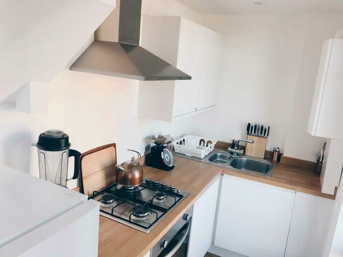 1 Bedroom Apartment To Rent In Whyteleafe Hill, CR3