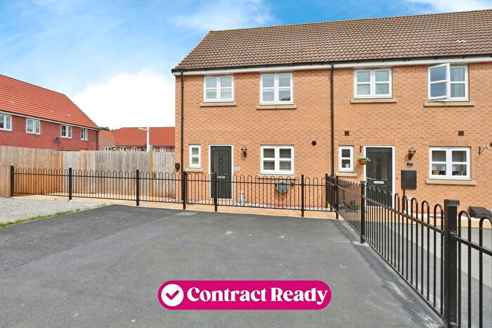 3 Bedroom End Terrace House For Sale In Tennison Drive, Driffield, YO25