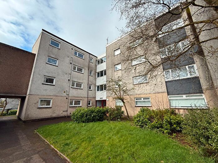 2 Bedroom Flat To Rent In Carnoustie Crescent, East Kilbride, G75