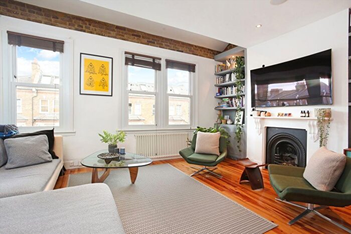 2 Bedroom Flat To Rent In Fermoy Road, Little Venice, W9