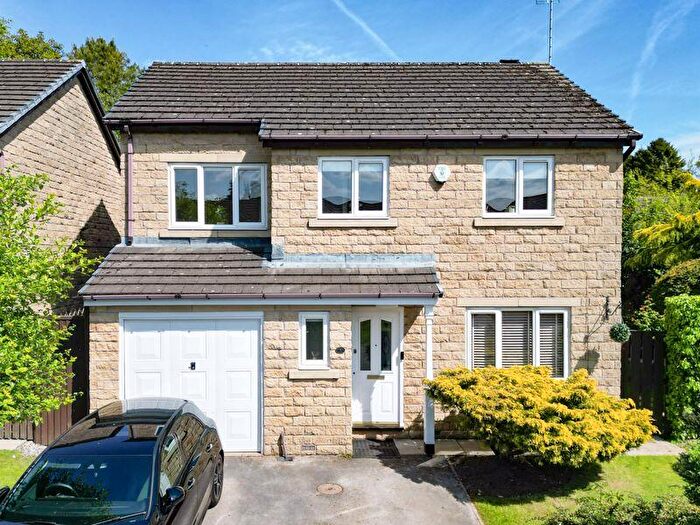 4 Bedroom Detached House For Sale In Greencroft Way, Wardle, Rochdale, OL16