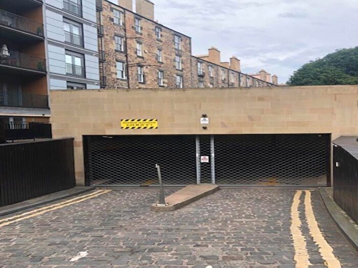 Garage / Parking To Rent In St Vincent Place, Car Parking Space, Edinburgh, EH3