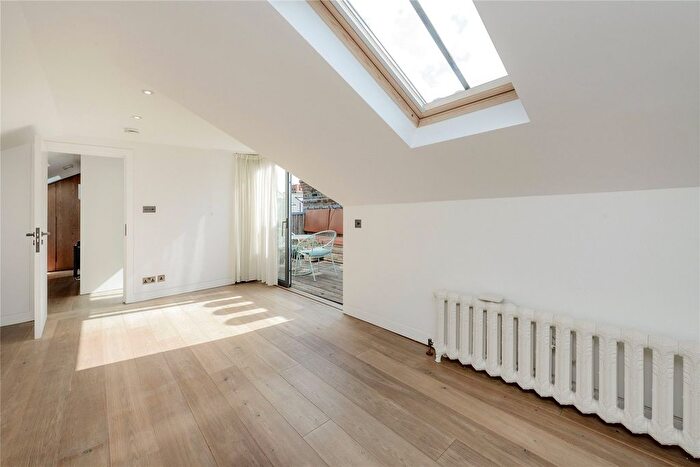 4 Bedroom Flat For Sale In Royal Hospital Road, Chelsea, London, SW3