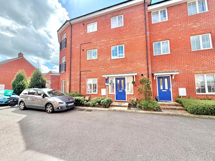 2 Bedroom Flat For Sale In Foundry Drive, Buckingham, MK18