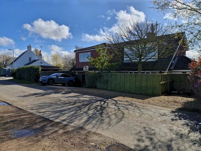 5 Bedroom Detached House For Sale In Reservoir Road, Surfleet, PE11