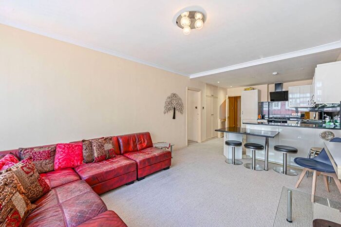 2 Bedroom Flat To Rent In Strutton Ground, Westminster, London, SW1P