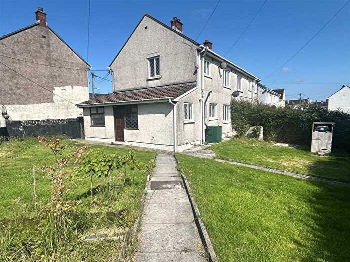 2 Bedroom Semi-Detached House For Sale In Caeglas, Cross Hands, Llanelli, SA14