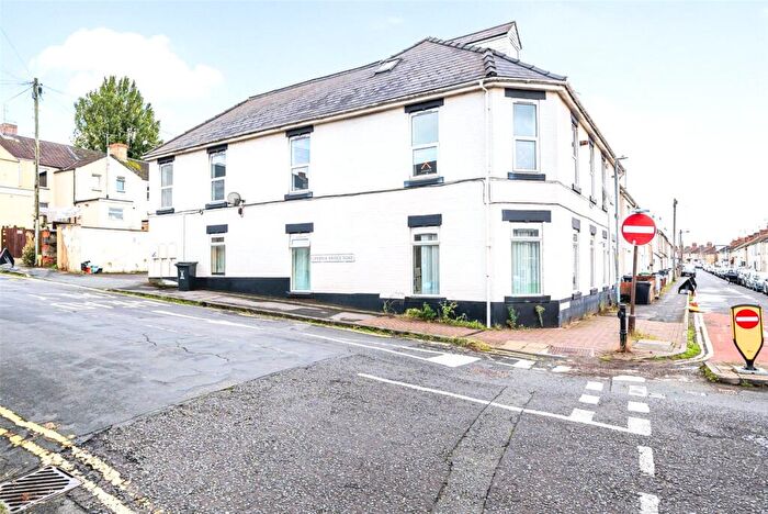 2 Bedroom Apartment To Rent In William Street, Swindon, Wiltshire, SN1